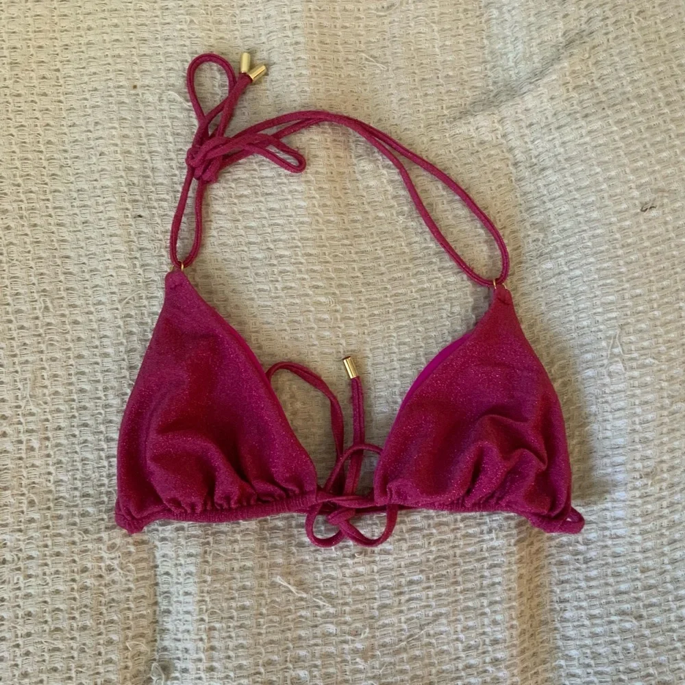 Monday Swimwear Hanalei Fuchsia Pink Berry Shimmer Triangle Bikini Top Large
